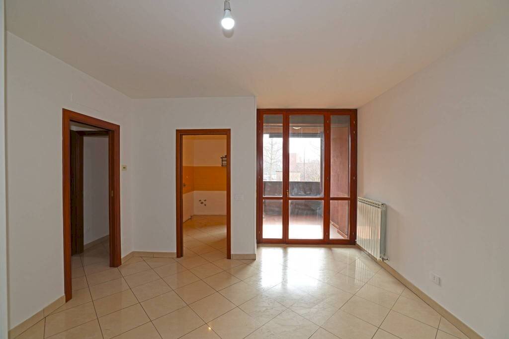 Soggiorno - Quadrilocale via Guelfa, 74/3, Bologna (zona Massarenti) - foto 2