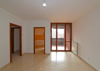 Soggiorno - Quadrilocale via Guelfa, 74/3, Bologna (zona Massarenti) - foto 2