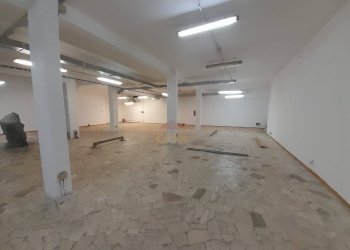 Foto 5 - Shed Via Santeramo In Colle, Roma - photo 5