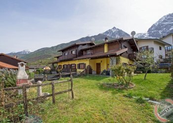 Villa a Schiera FRAZIONE NEYRAN, Brissogne - foto 1