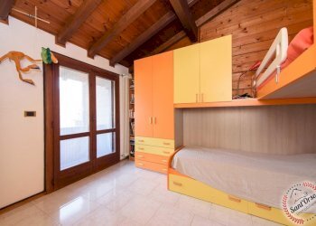 Villa a Schiera FRAZIONE NEYRAN, Brissogne - foto 23