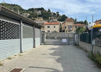 Box Via M. E. Basso, Ventimiglia - foto 3