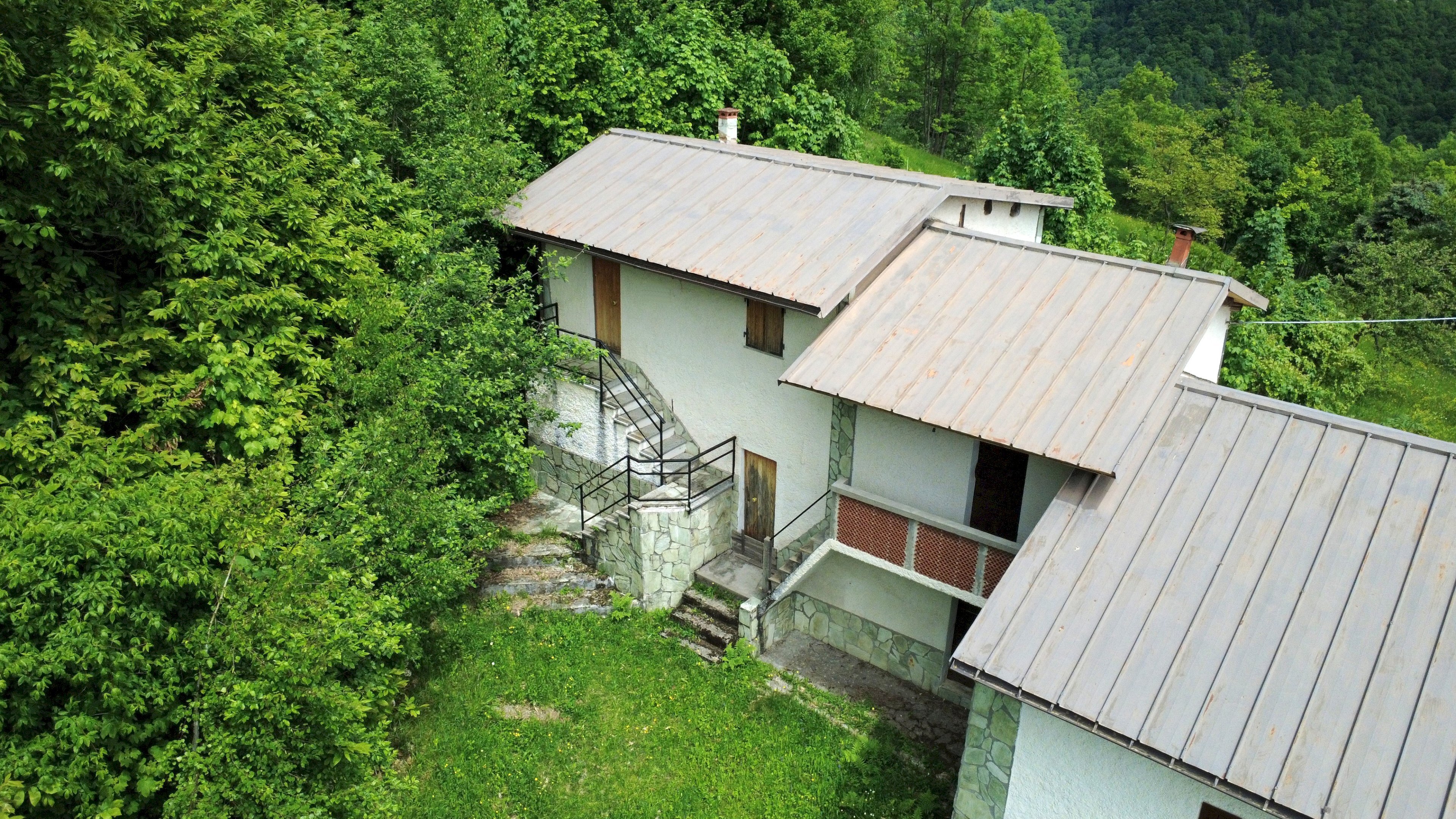 Portion of a house Borgata Ciccioni, Chiusa di Pesio - photo 3