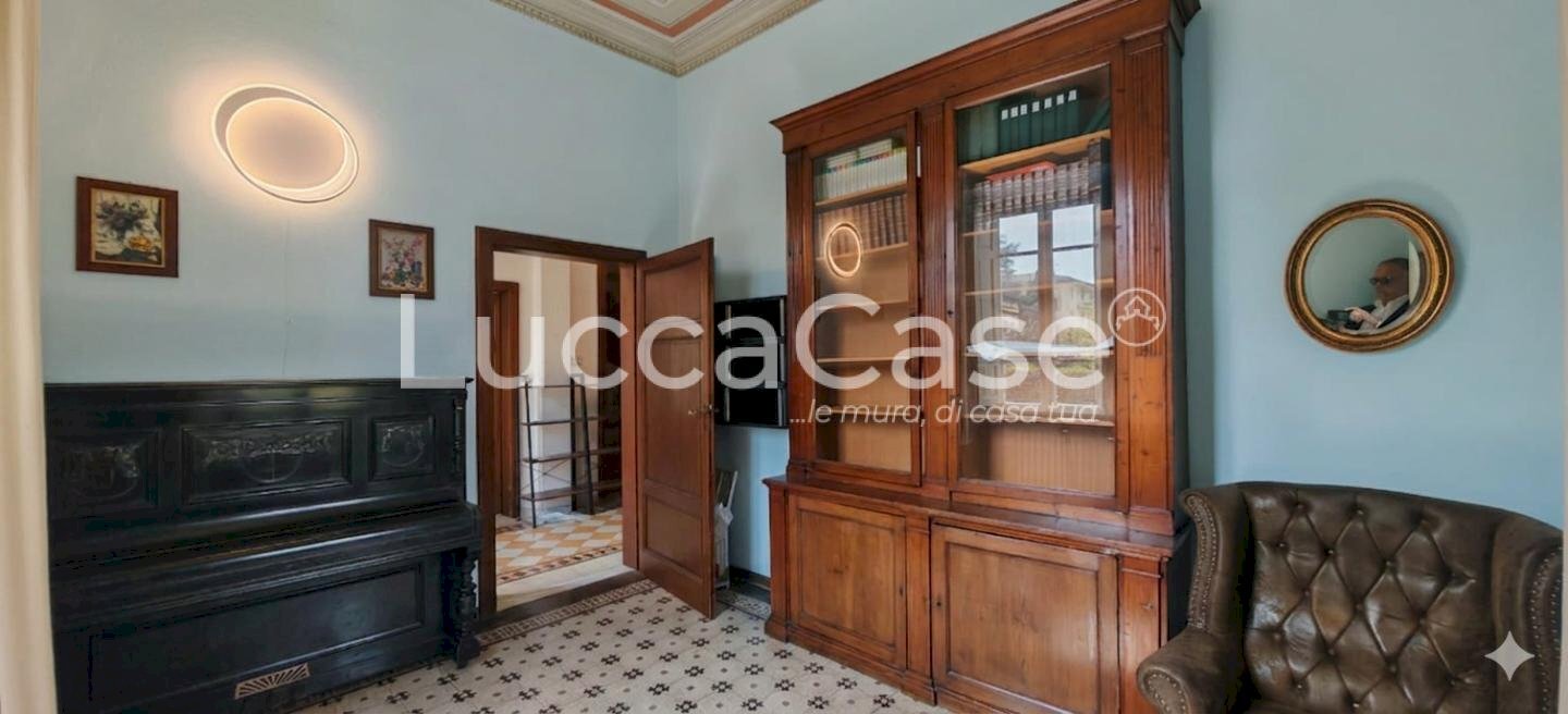 Villa Lucca (neighborhood San Concordio Contrada) - photo 1