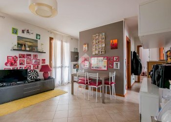 Quadrilocale Via sandro pertini, Monte San Pietro - foto 1