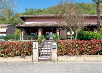 Porzione di casa Via berlinguer enrico, Valsamoggia - foto 1