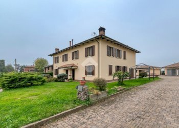 Villa Trifamiliare via XXI ottobre, Castenaso - foto 1