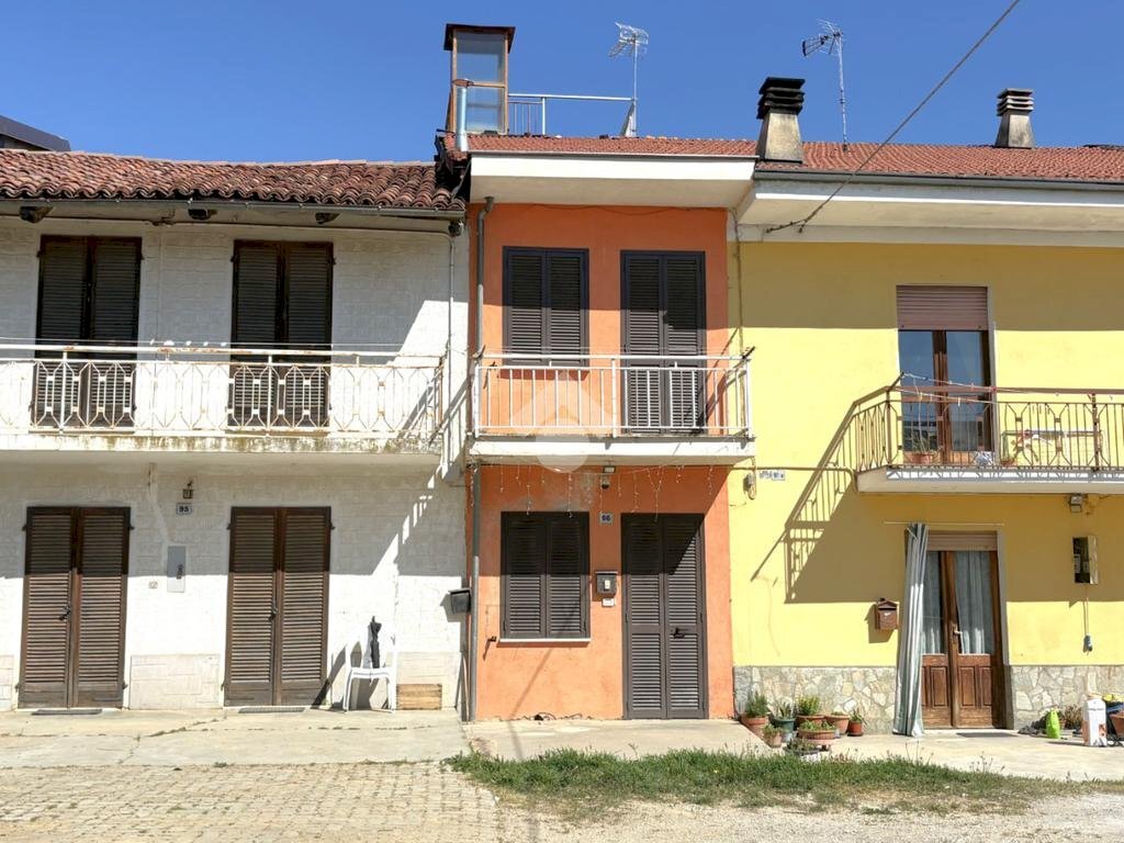 Casa semi indipendente Frazione San lorenzo, Santo Stefano Roero - foto 1