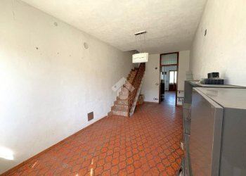 Casa semi indipendente Frazione San lorenzo, Santo Stefano Roero - foto 2