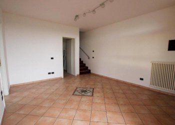 Portion of a house Sala Bolognese - photo 9