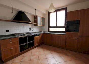 Portion of a house Sala Bolognese - photo 11