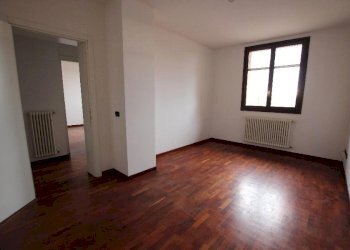 Portion of a house Sala Bolognese - photo 23