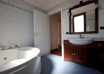 Portion of a house Sala Bolognese - photo 32