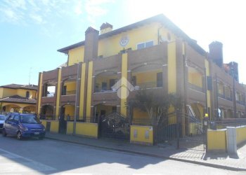 Attic Via nizza, Comacchio - photo 38