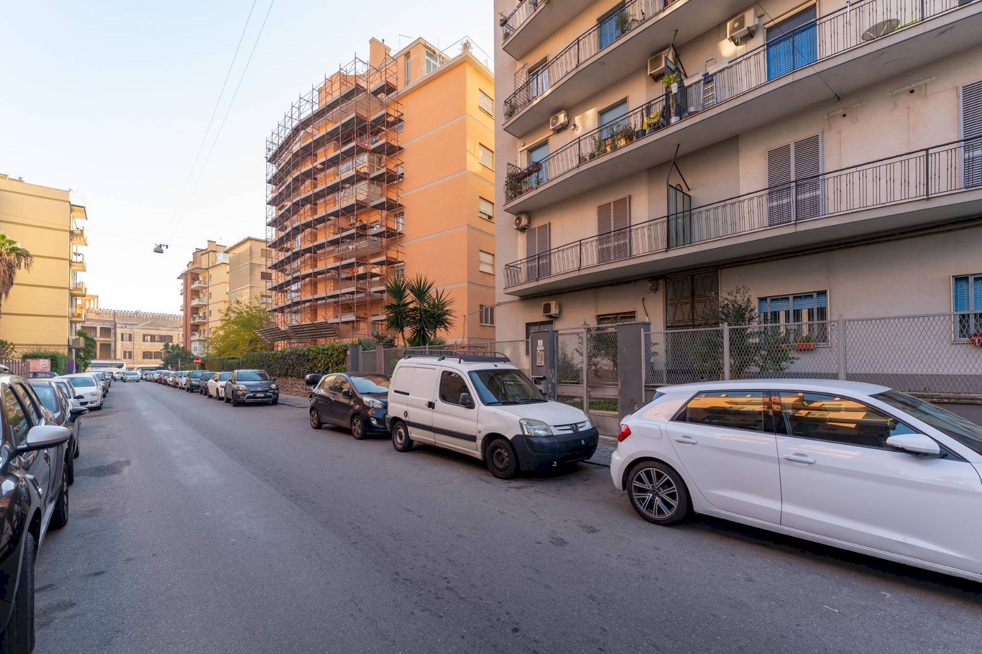 Foto 2 - Appartamento Via Eleonora D'angio'
 
7, Catania - foto 2