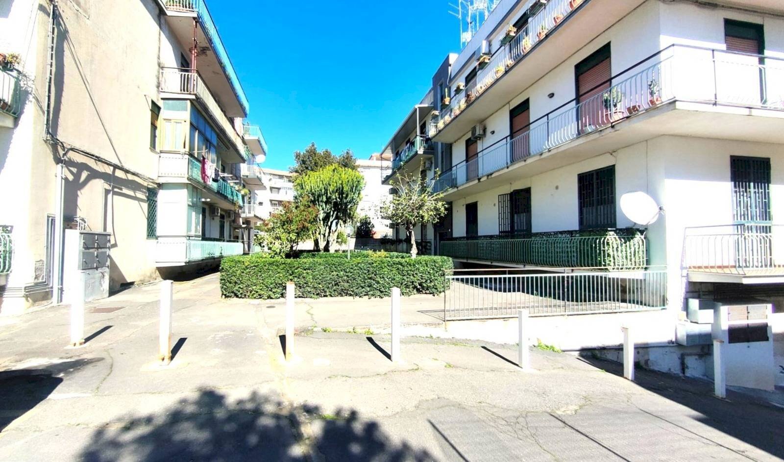 Foto 2 - Trilocale VIA SALVATORE GRASSO
 
28, Catania - foto 2