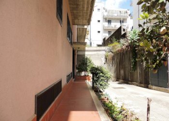 Foto 3 - Appartamento Via Randazzo
 
36, Catania - foto 3
