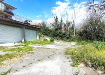 Foto 3 - Locale Commerciale via Cantagallo
 
29/a, Acireale - foto 3