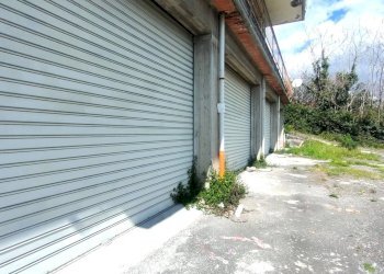 Foto 4 - Locale Commerciale via Cantagallo
 
29/a, Acireale - foto 4