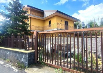 Foto 3 - Appartamento via Paracquara
 
7, Zafferana Etnea - foto 3