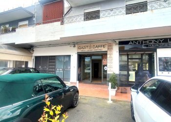 Foto 5 - Locale Commerciale via Bellini
 
37, Sant'Agata Li Battiati - foto 5