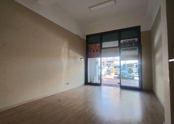 Foto 8 - Locale Commerciale via Bellini
 
37, Sant'Agata Li Battiati - foto 8