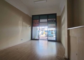 Foto 9 - Locale Commerciale via Bellini
 
37, Sant'Agata Li Battiati - foto 9