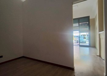 Foto 10 - Locale Commerciale via Bellini
 
37, Sant'Agata Li Battiati - foto 10