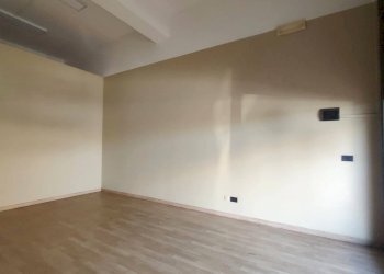 Foto 12 - Locale Commerciale via Bellini
 
37, Sant'Agata Li Battiati - foto 12