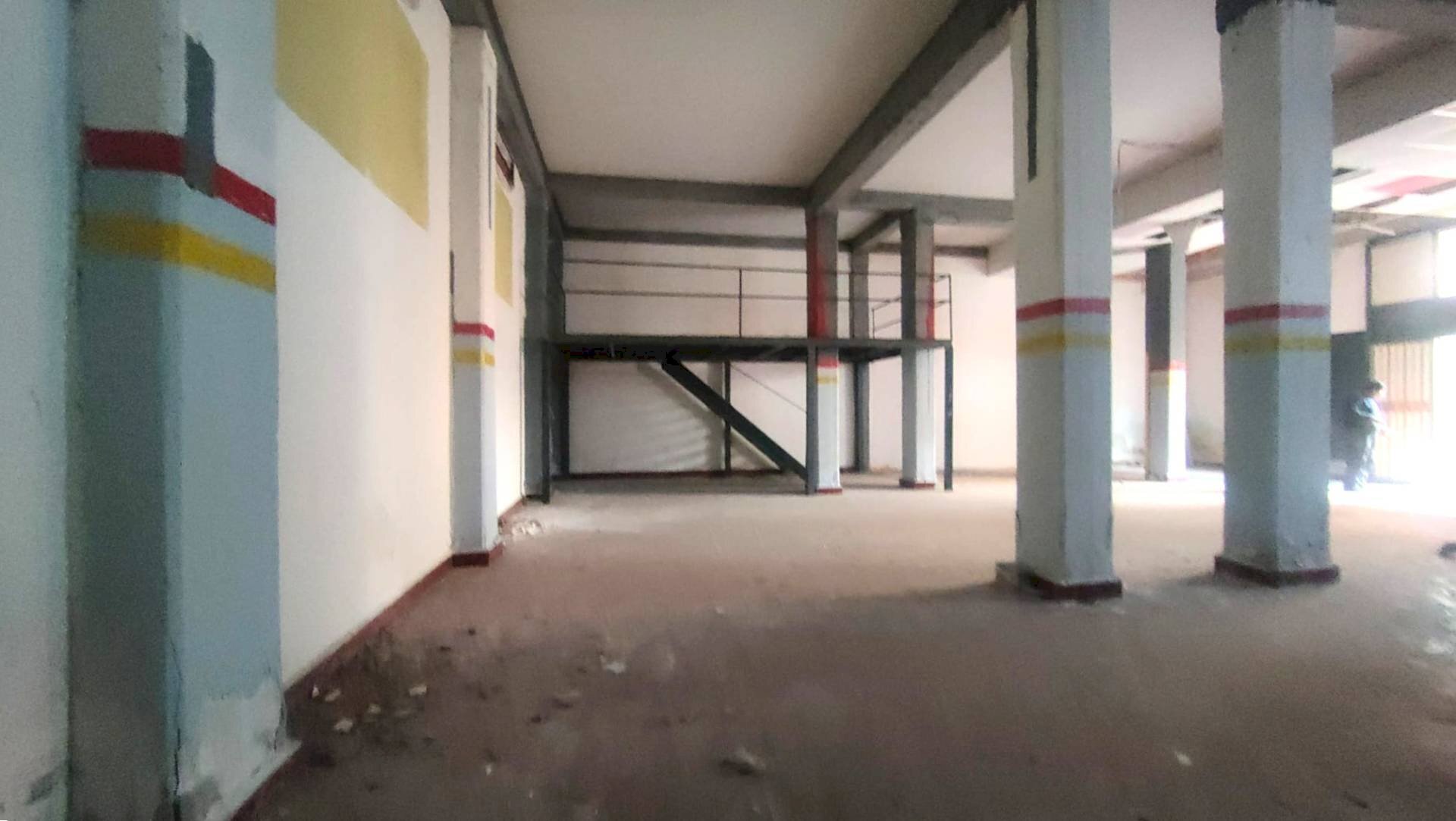 Foto 1 - Locale Commerciale via Bellini
 
37, Sant'Agata Li Battiati - foto 1