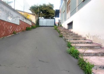 Foto 3 - Locale Commerciale via Bellini
 
37, Sant'Agata Li Battiati - foto 3