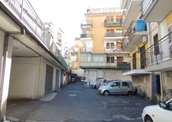 Foto 19 - Box Via Zangrì
 
2, Gravina di Catania - foto 19