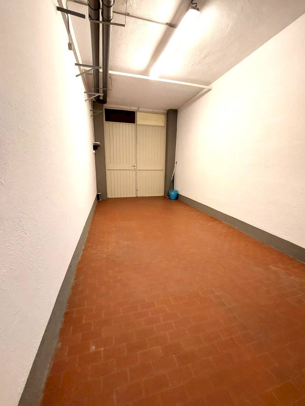 Foto 3 - Box Via Allende
 
14, Scandicci - photo 3