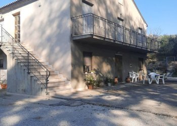 Foto 2 - Casa indipendente c.da moresco vecchio
 
7, Moresco - foto 2