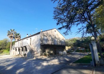 Foto 6 - Casa indipendente c.da moresco vecchio
 
7, Moresco - foto 6