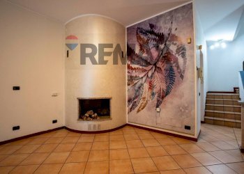 Stanza vuota - Villa a Schiera via grandi
 
2, Gallarate - foto 6