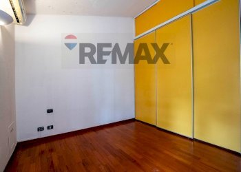 Stanza vuota - Villa a Schiera via grandi
 
2, Gallarate - foto 23