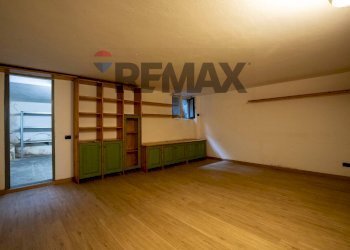 Stanza vuota - Villa a Schiera via grandi
 
2, Gallarate - foto 32