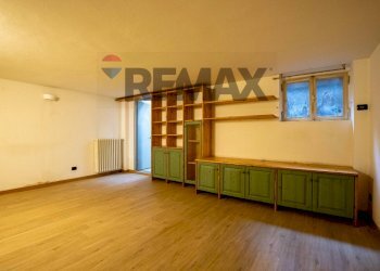 Stanza vuota - Villa a Schiera via grandi
 
2, Gallarate - foto 33