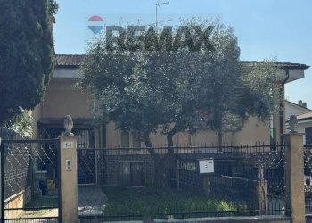 Edificio all\'aperto - Casa semi indipendente Giuseppe Di Vittorio
 
11, Concorezzo - foto 8