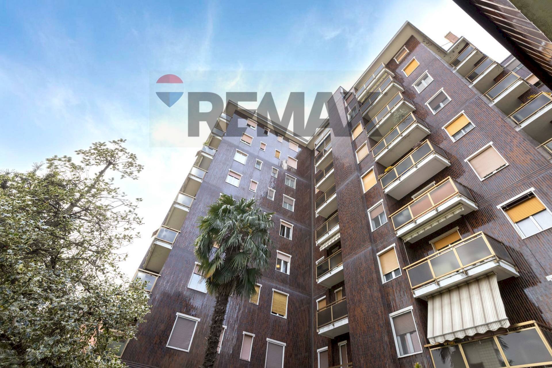 Edificio all\'aperto - Monolocale via san giovanni bosco
 
2, Bresso - foto 3