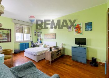 Camera / camera da letto - Monolocale via san giovanni bosco
 
2, Bresso - foto 4