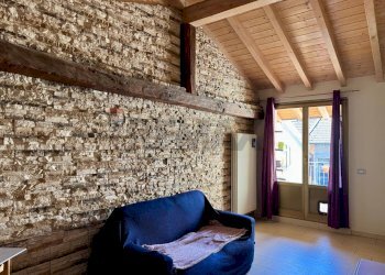 Soggiorno - Casa semi indipendente VIA BUZZI LEONE
 
26, Viggiù - foto 7