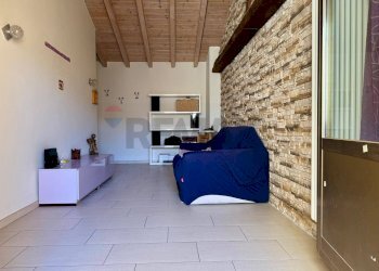 Soggiorno - Casa semi indipendente VIA BUZZI LEONE
 
26, Viggiù - foto 8