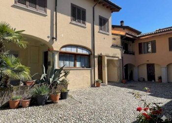 Casa all\'aperto - Casa semi indipendente VIA BUZZI LEONE
 
26, Viggiù - foto 45