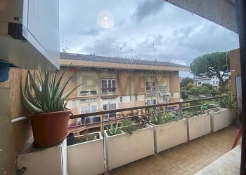 Balcone - Bilocale Via Tespi
232, Roma - foto 1