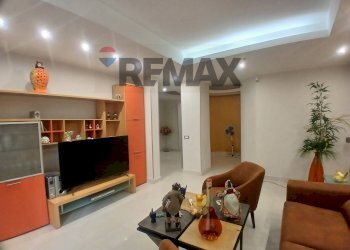 Soggiorno - Quadrilocale Via Emilio Scaglione
 
20, Napoli - foto 3