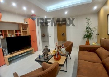 Soggiorno - Quadrilocale Via Emilio Scaglione
 
20, Napoli - foto 5