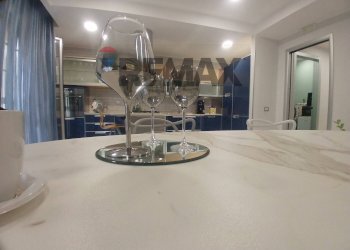 Dettagli - Quadrilocale Via Emilio Scaglione
 
20, Napoli - foto 15