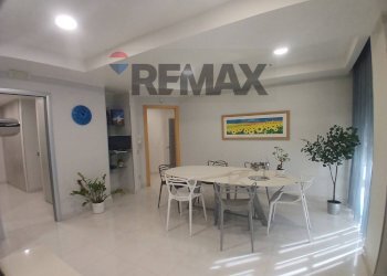 Sala da pranzo - Quadrilocale Via Emilio Scaglione
 
20, Napoli - foto 19